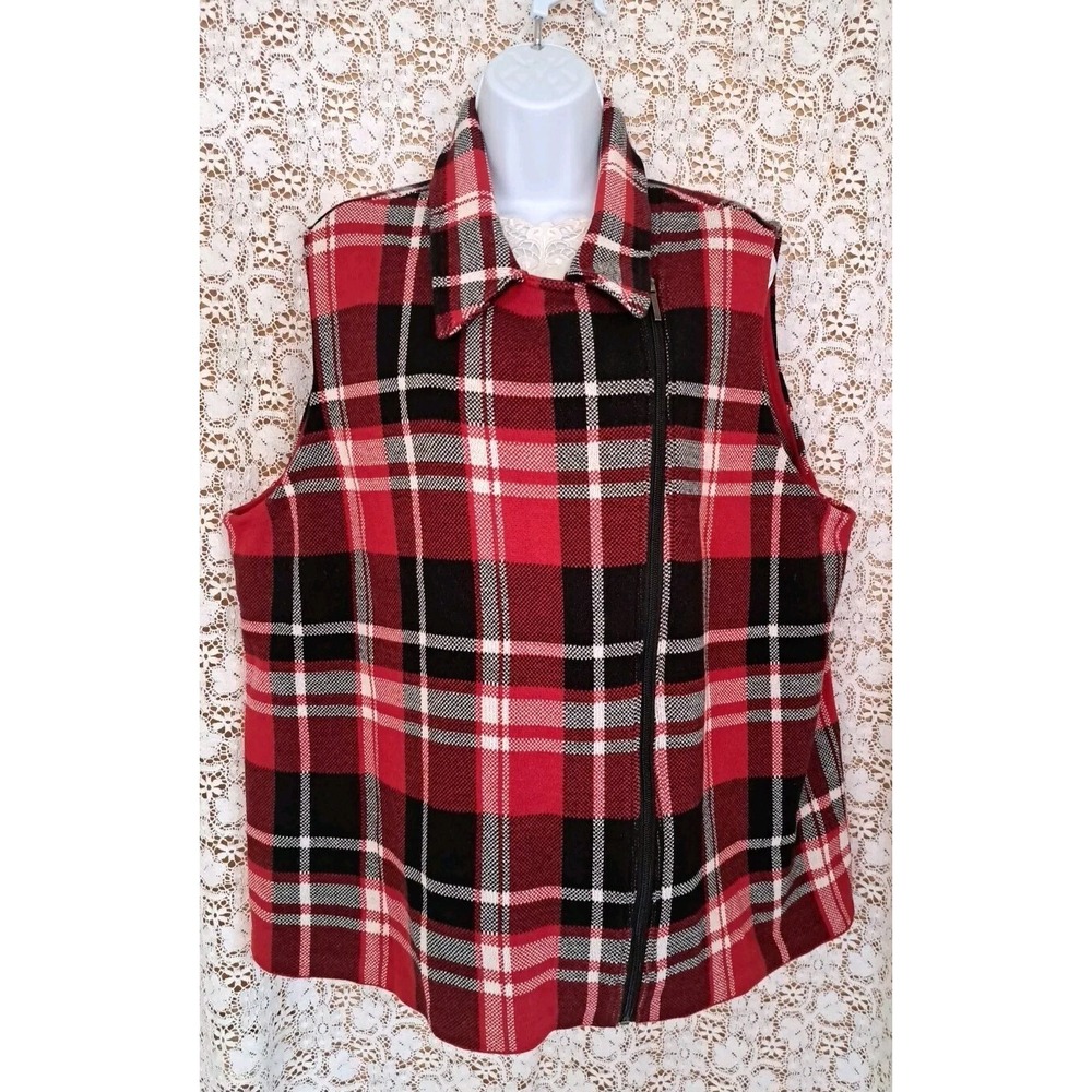 Chaps Women's Knit Vest Size 1X Black Red White Plaid Asymmetrical Zipper